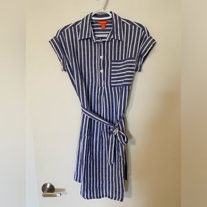 Shirt dress with belt